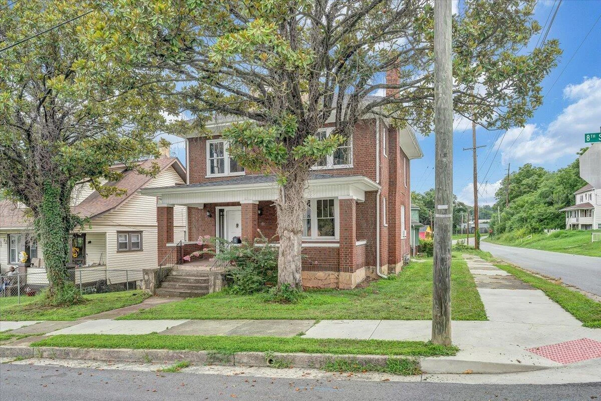 610 8th ST NW - Photo 32
