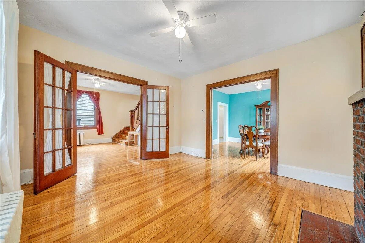 610 8th ST NW - Photo 10
