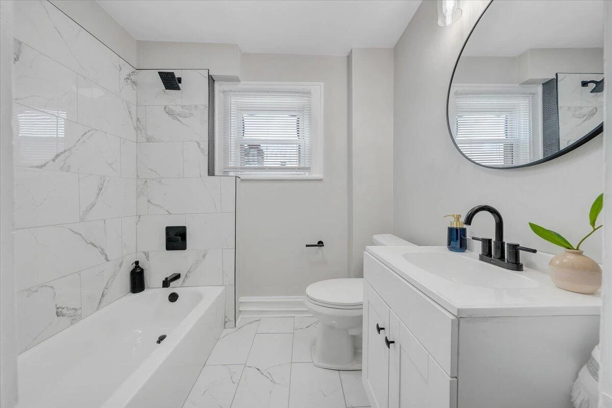 1111 Pechin AVE SE - Photo 25