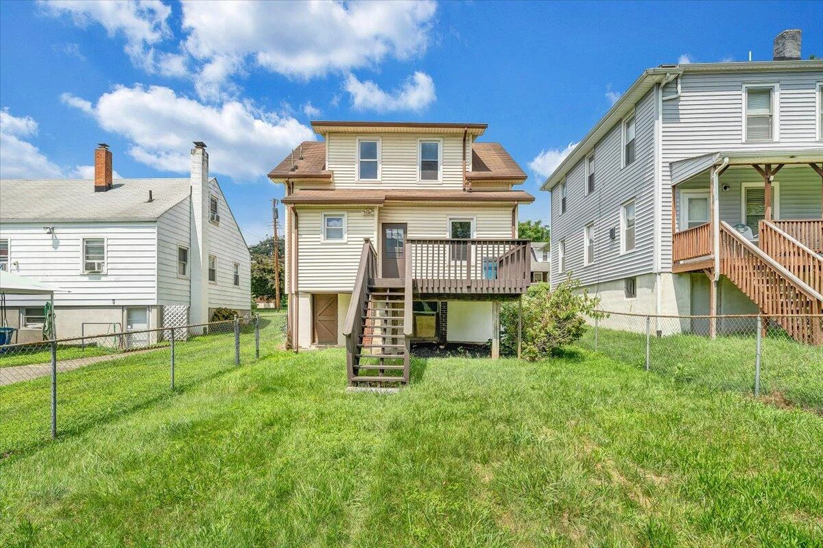 1111 Pechin AVE SE - Photo 36