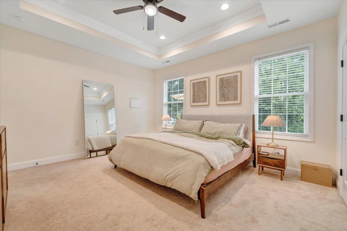1290 Trafalgar DR - Photo 30