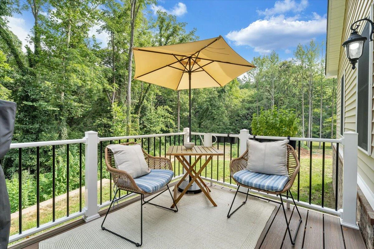 1290 Trafalgar DR - Photo 35