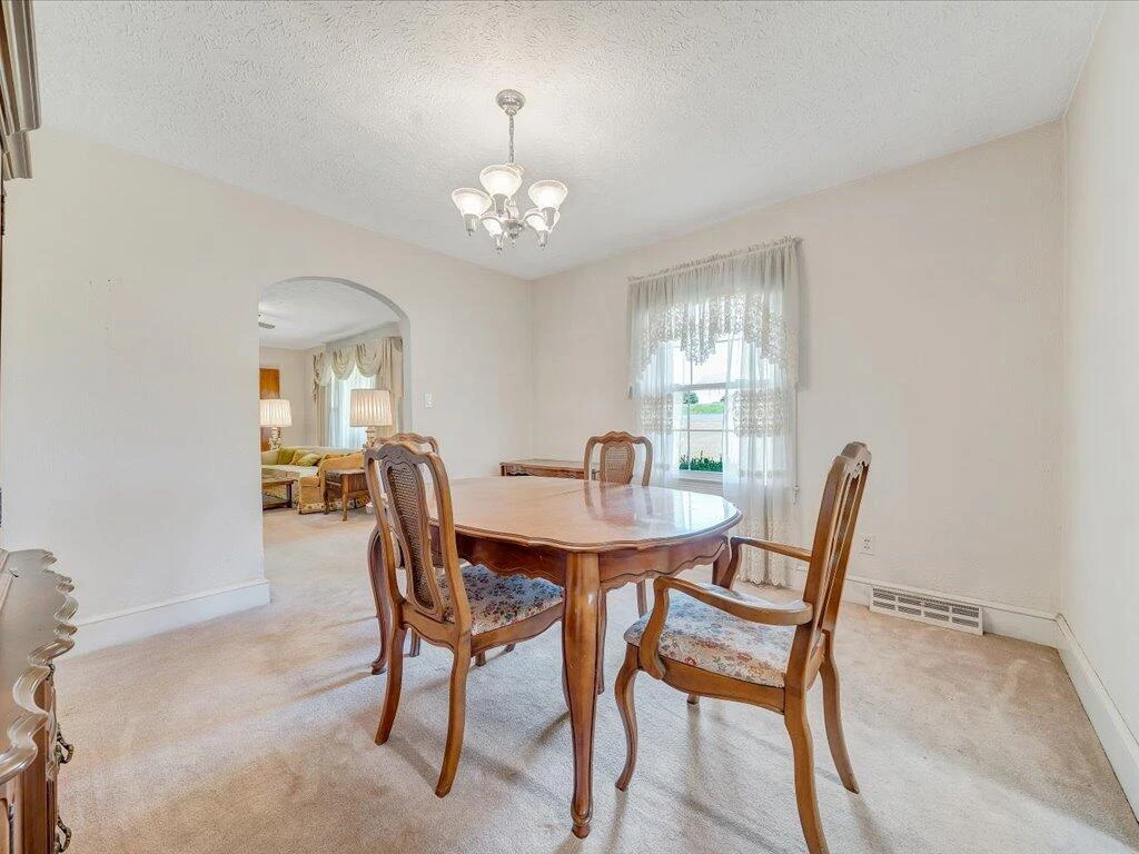 4300 Blackberry RD - Photo 18