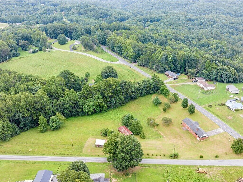 4300 Blackberry RD - Photo 43