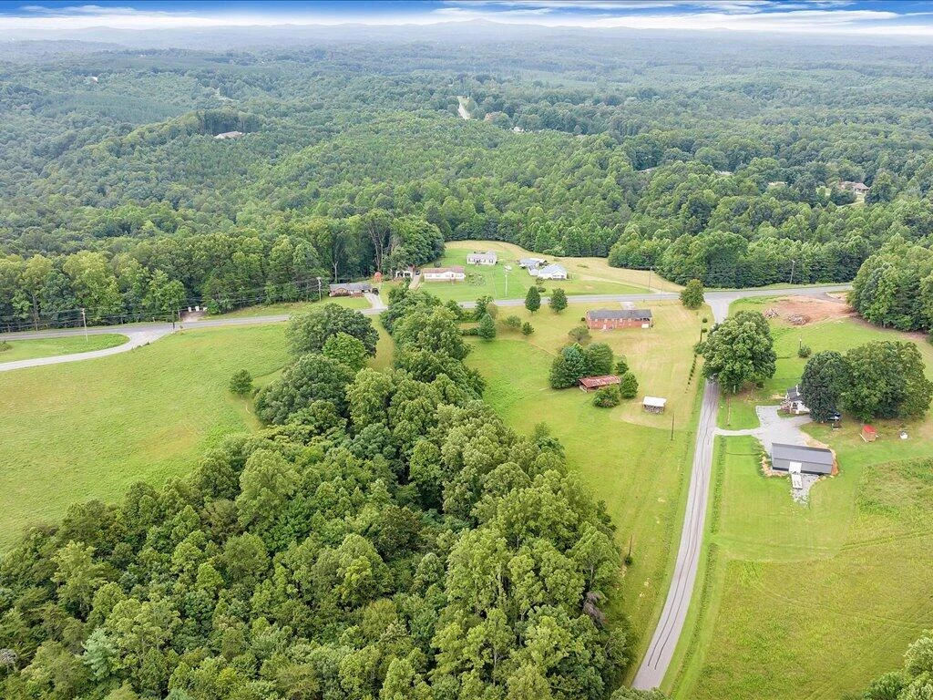 4300 Blackberry RD - Photo 45