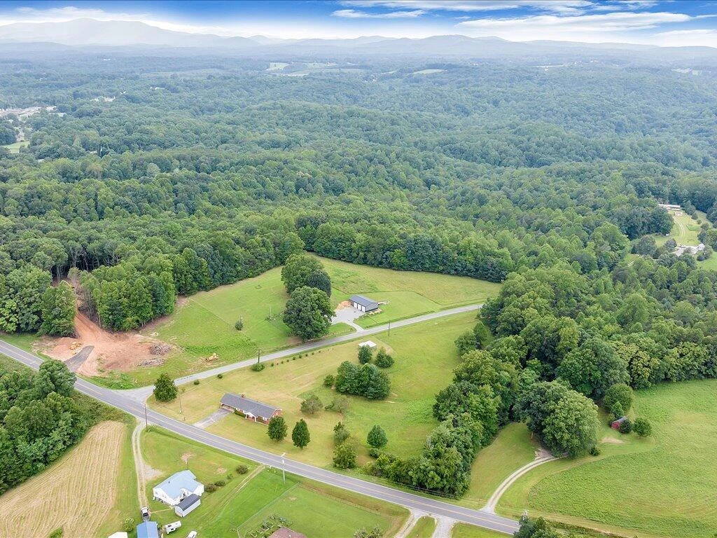 4300 Blackberry RD - Photo 51