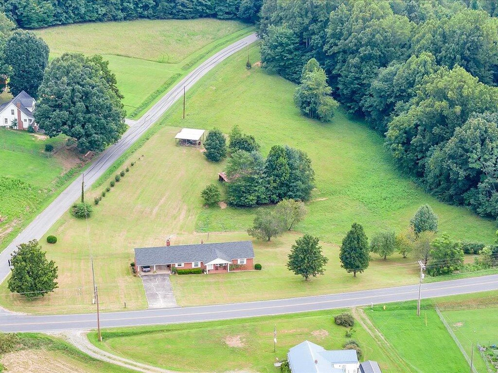 4300 Blackberry RD - Photo 53