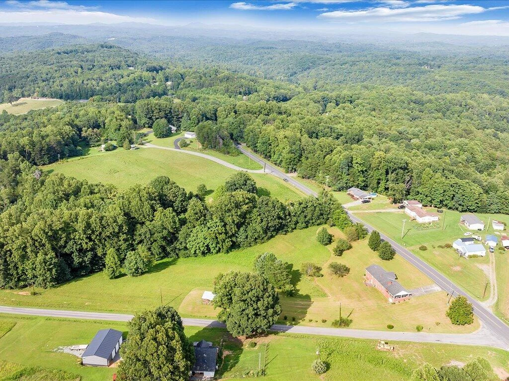4300 Blackberry RD - Photo 55
