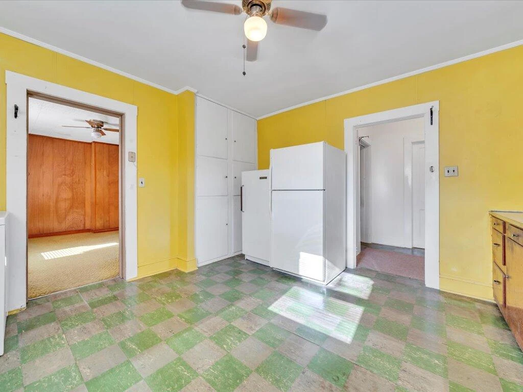 250 Chestnut ST - Photo 18