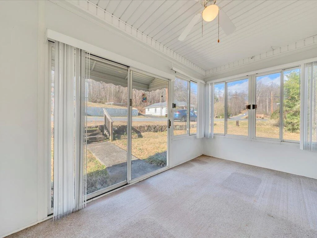 250 Chestnut ST - Photo 2