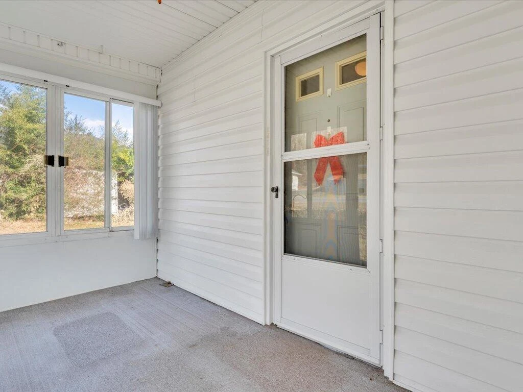 250 Chestnut ST - Photo 4