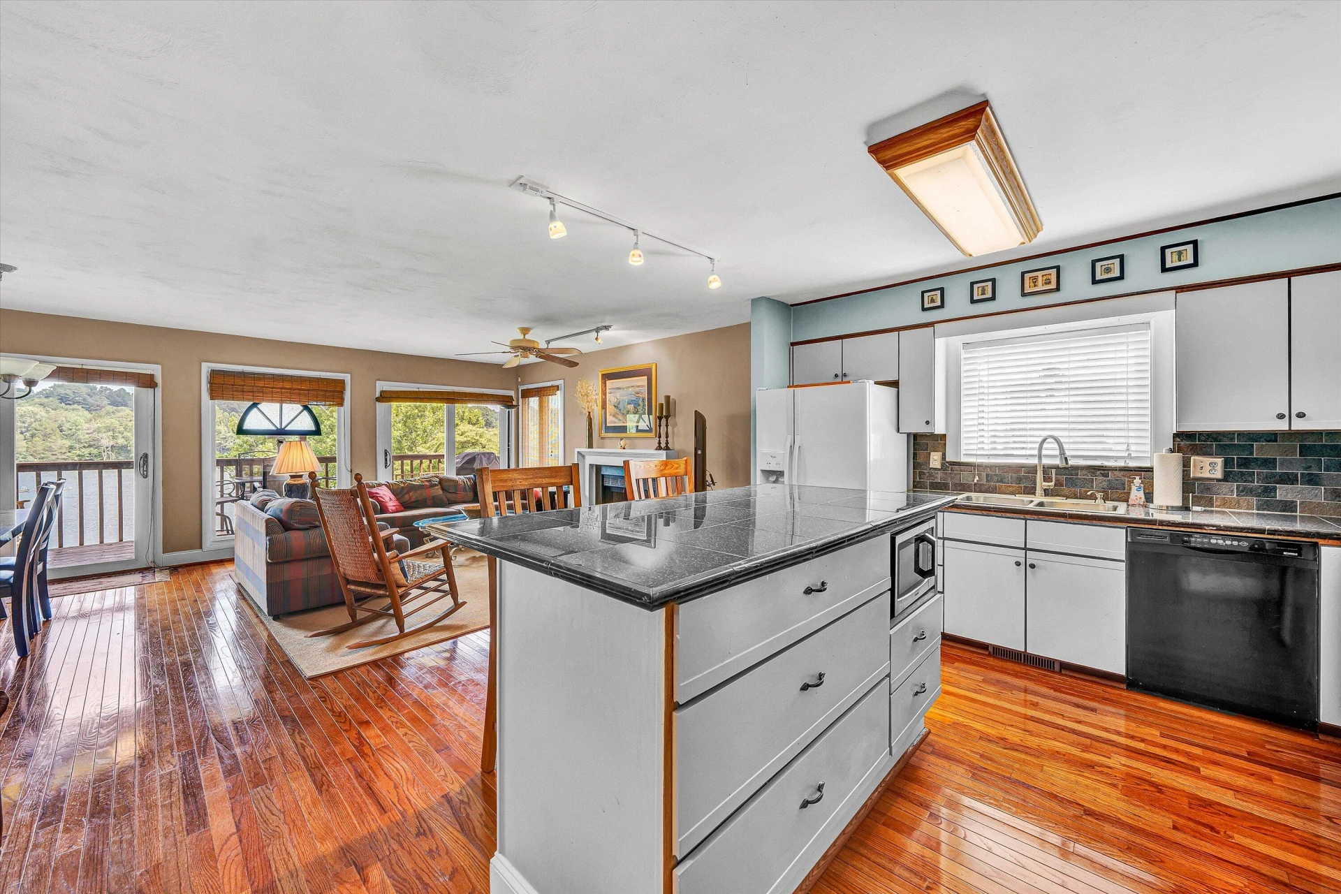 279 Waterside DR #7-J - Photo 14