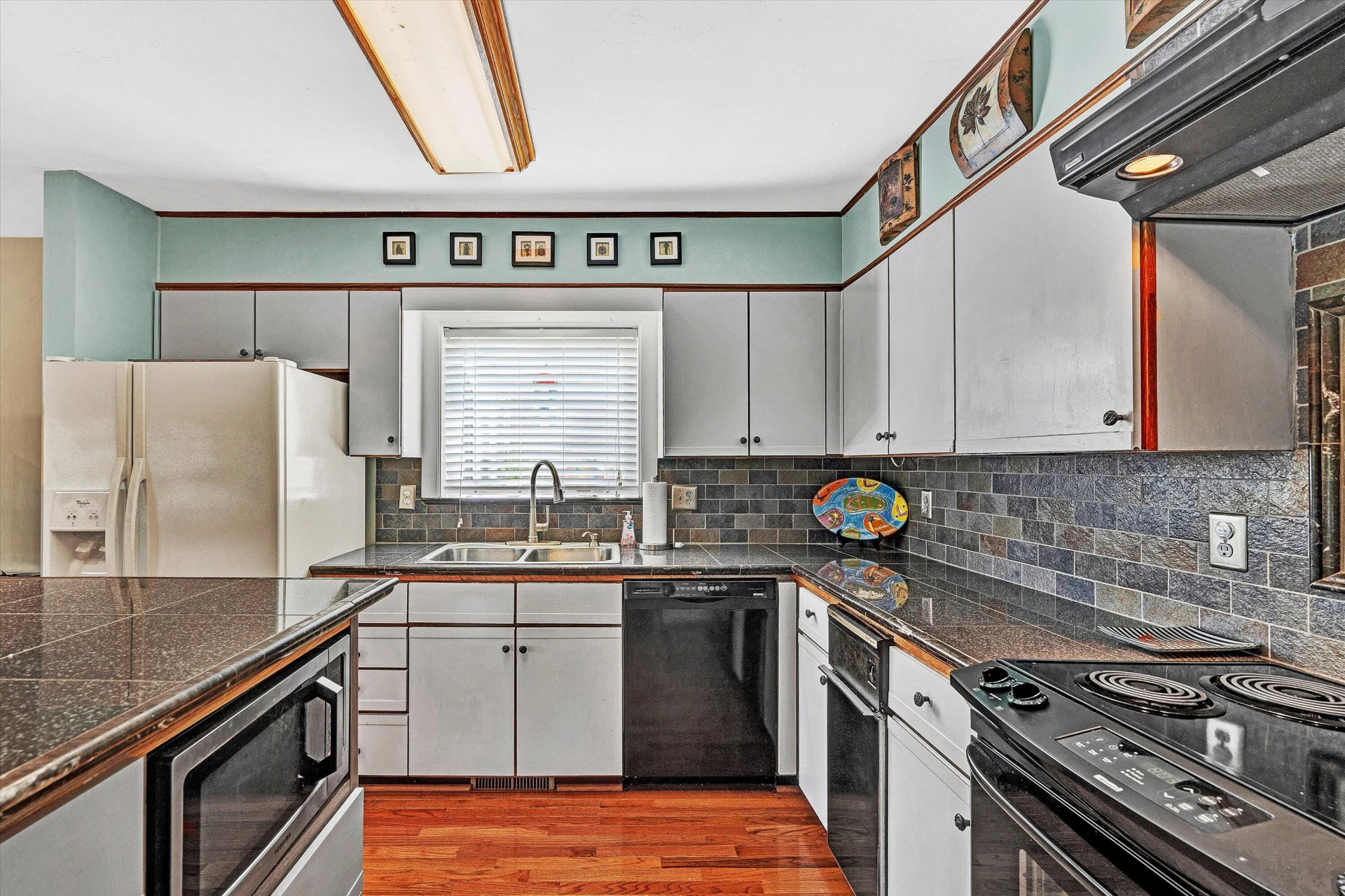 279 Waterside DR #7-J - Photo 18