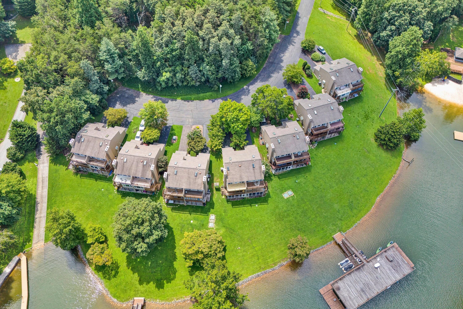 279 Waterside DR #7-J - Photo 2