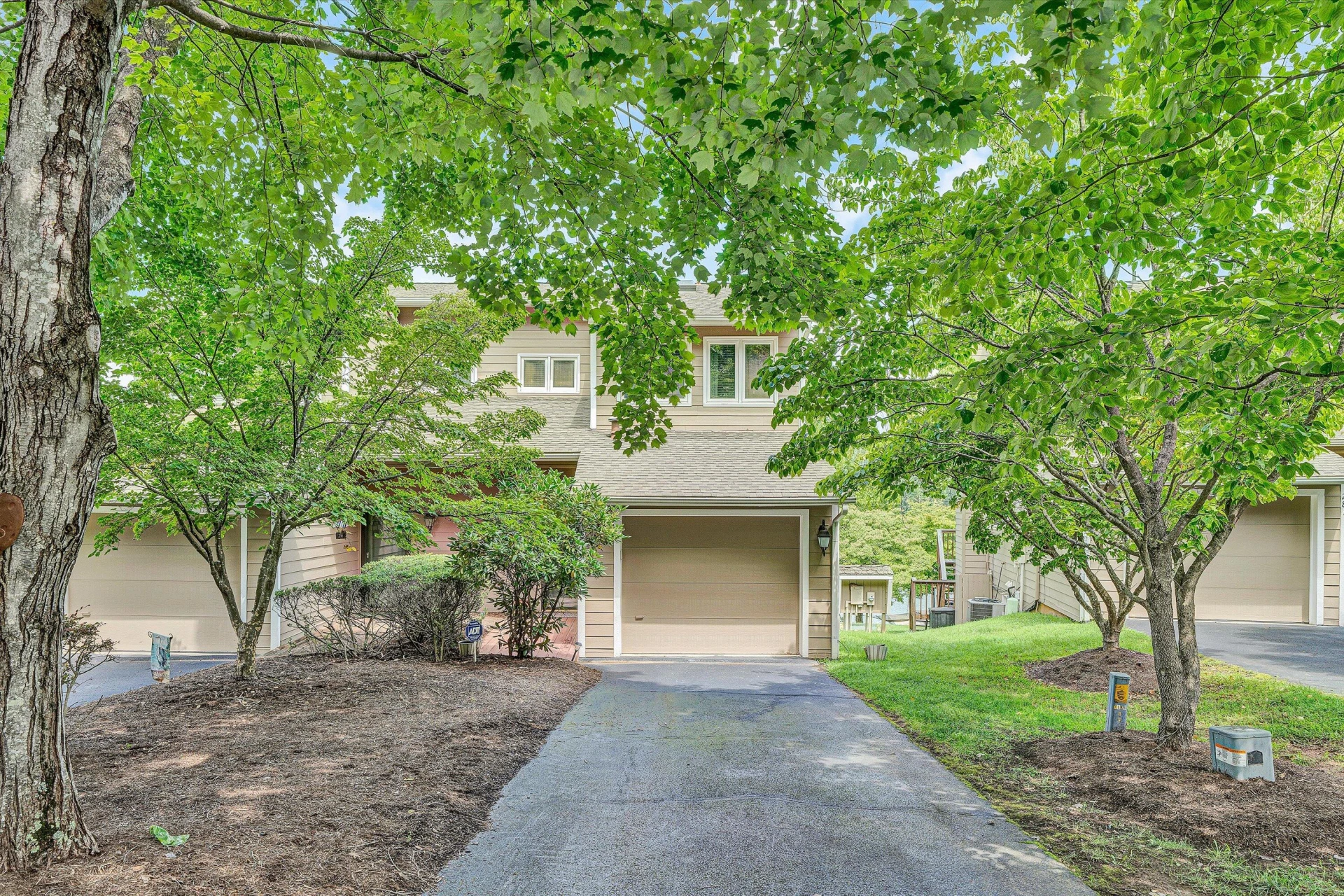 279 Waterside DR #7-J - Photo 44