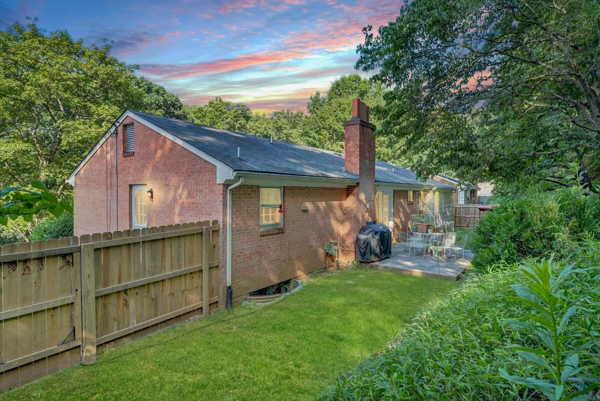 3339 Longhorn RD - Photo 7