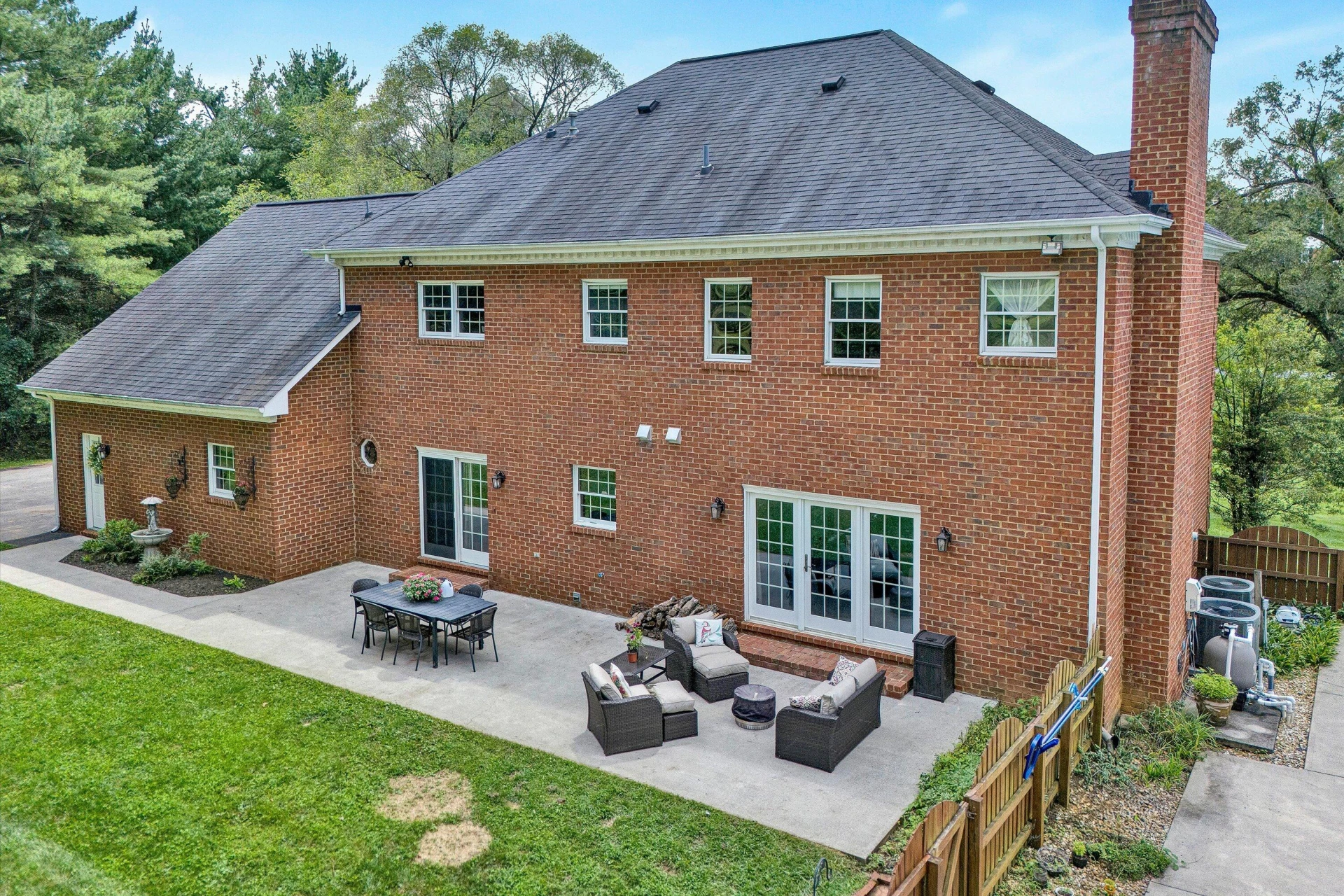 52 Hollymeade LN - Photo 43