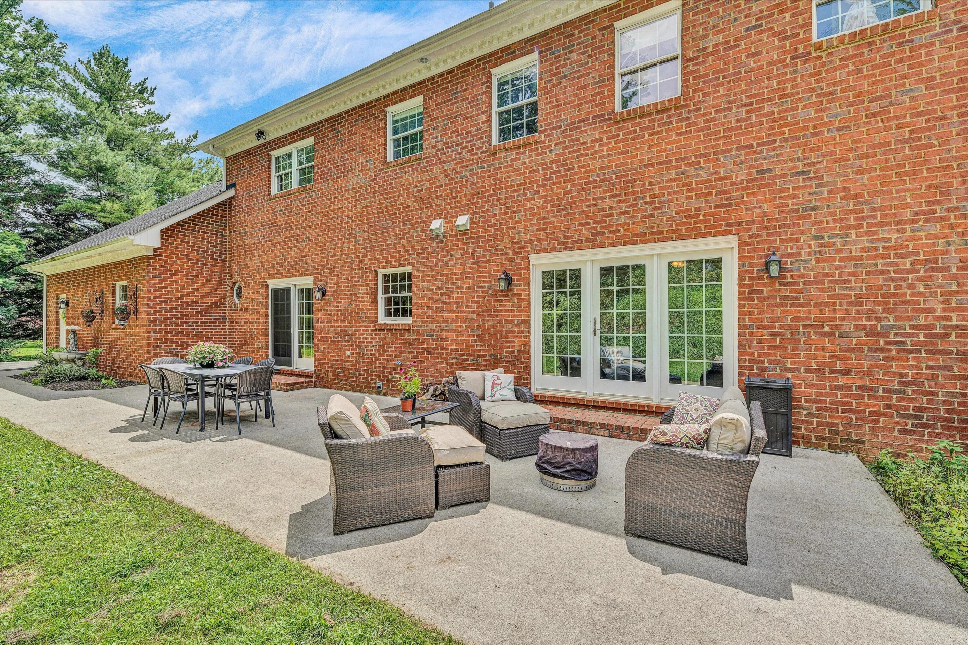 52 Hollymeade LN - Photo 45