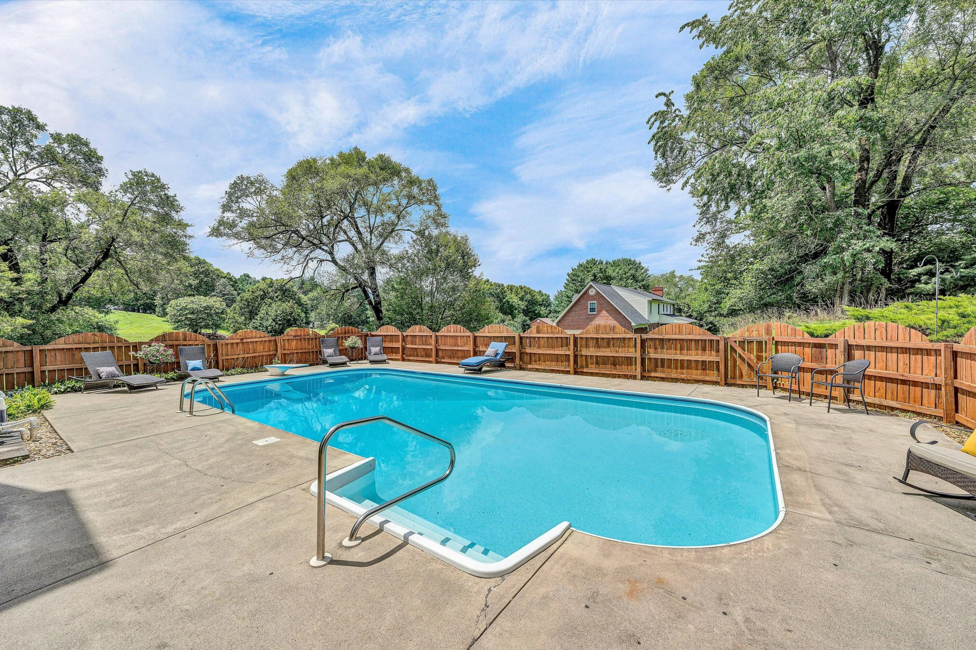 52 Hollymeade LN - Photo 47