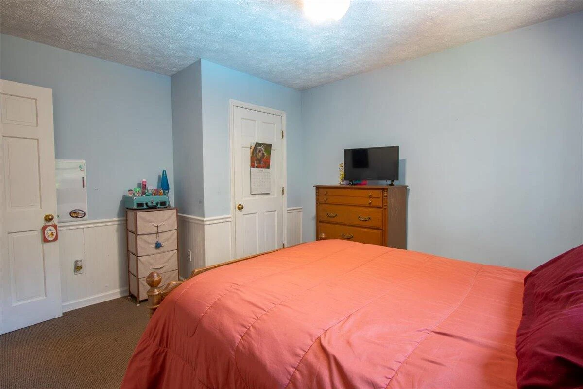 50 Mapleridge DR - Photo 35