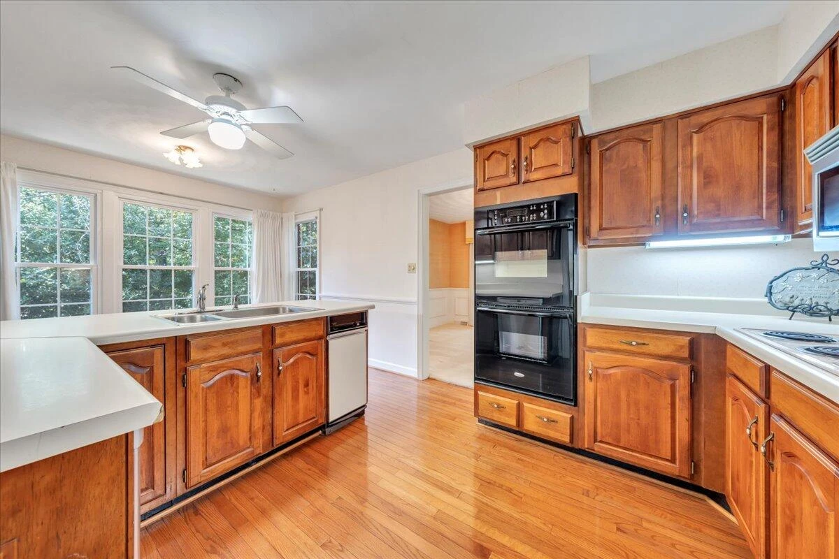 2391 Romar DR - Photo 16