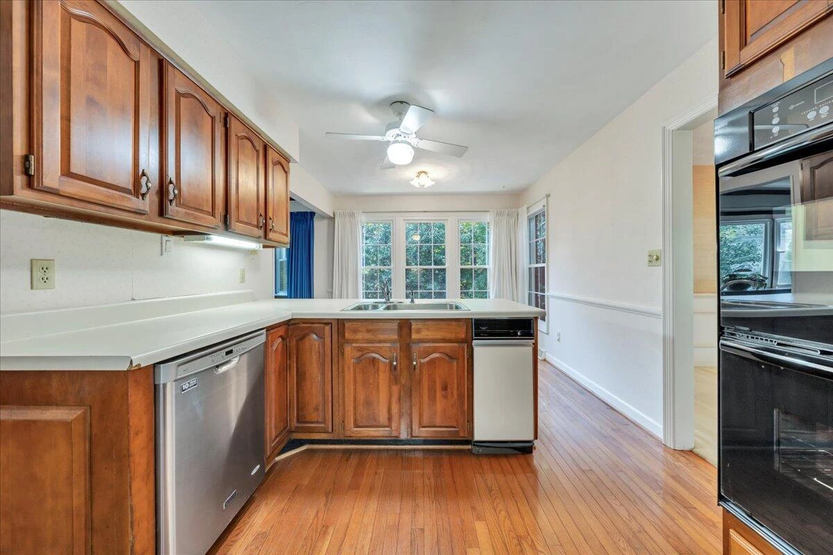 2391 Romar DR - Photo 17