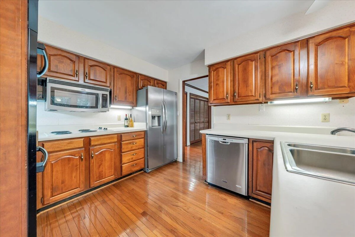 2391 Romar DR - Photo 18