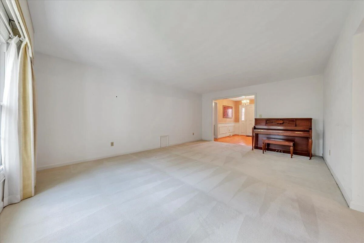 2391 Romar DR - Photo 26