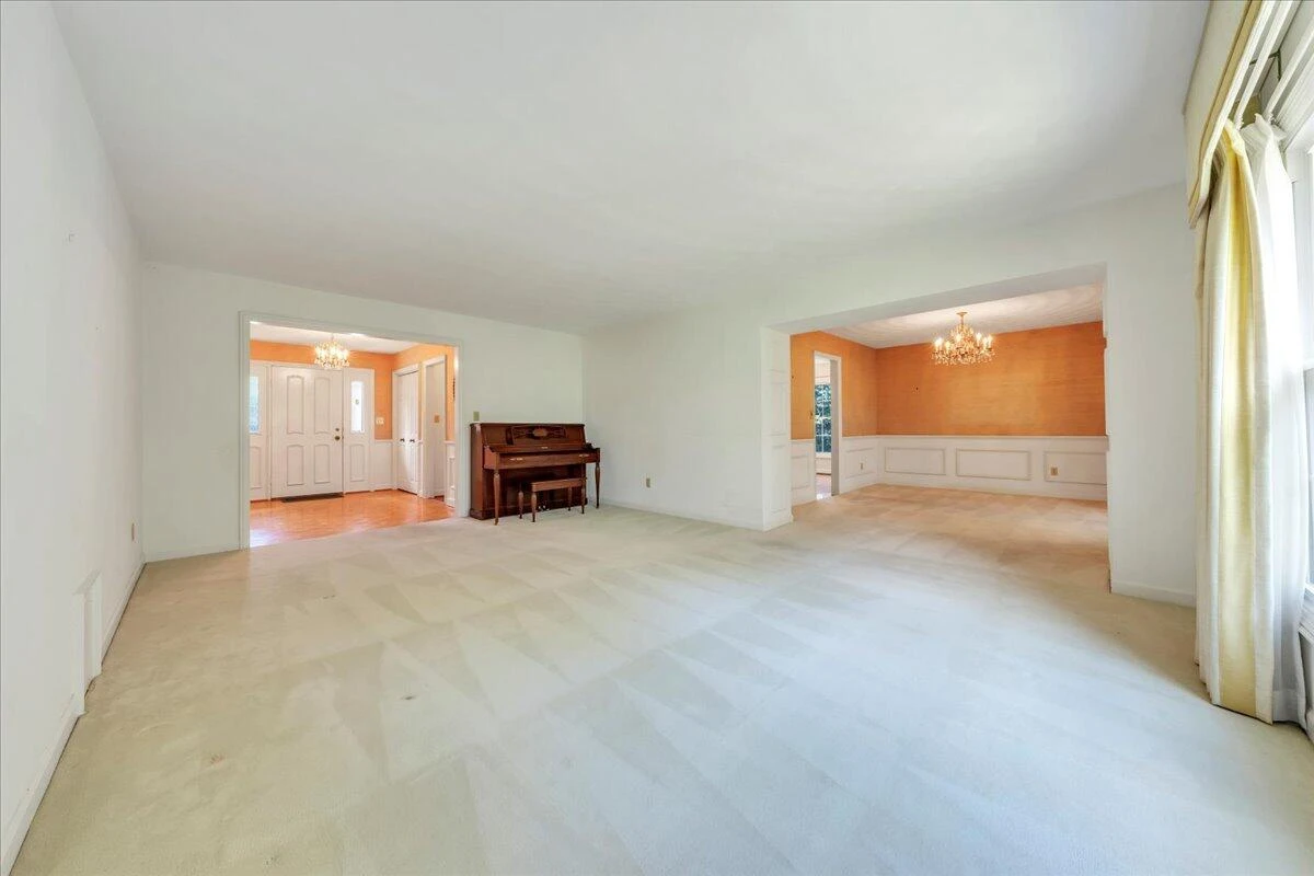2391 Romar DR - Photo 27