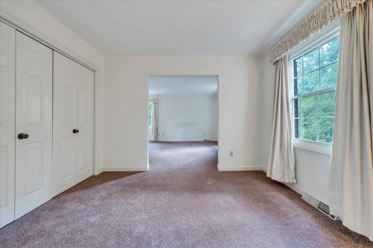 2391 Romar DR - Photo 38