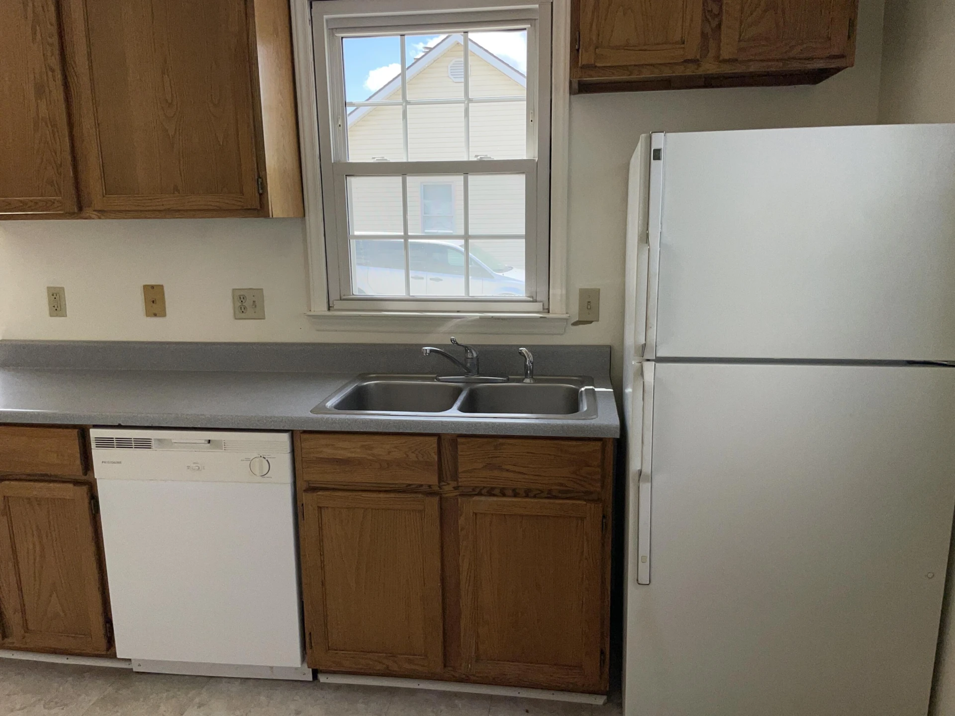 2105 MOUNTAIN AVE - Photo 11