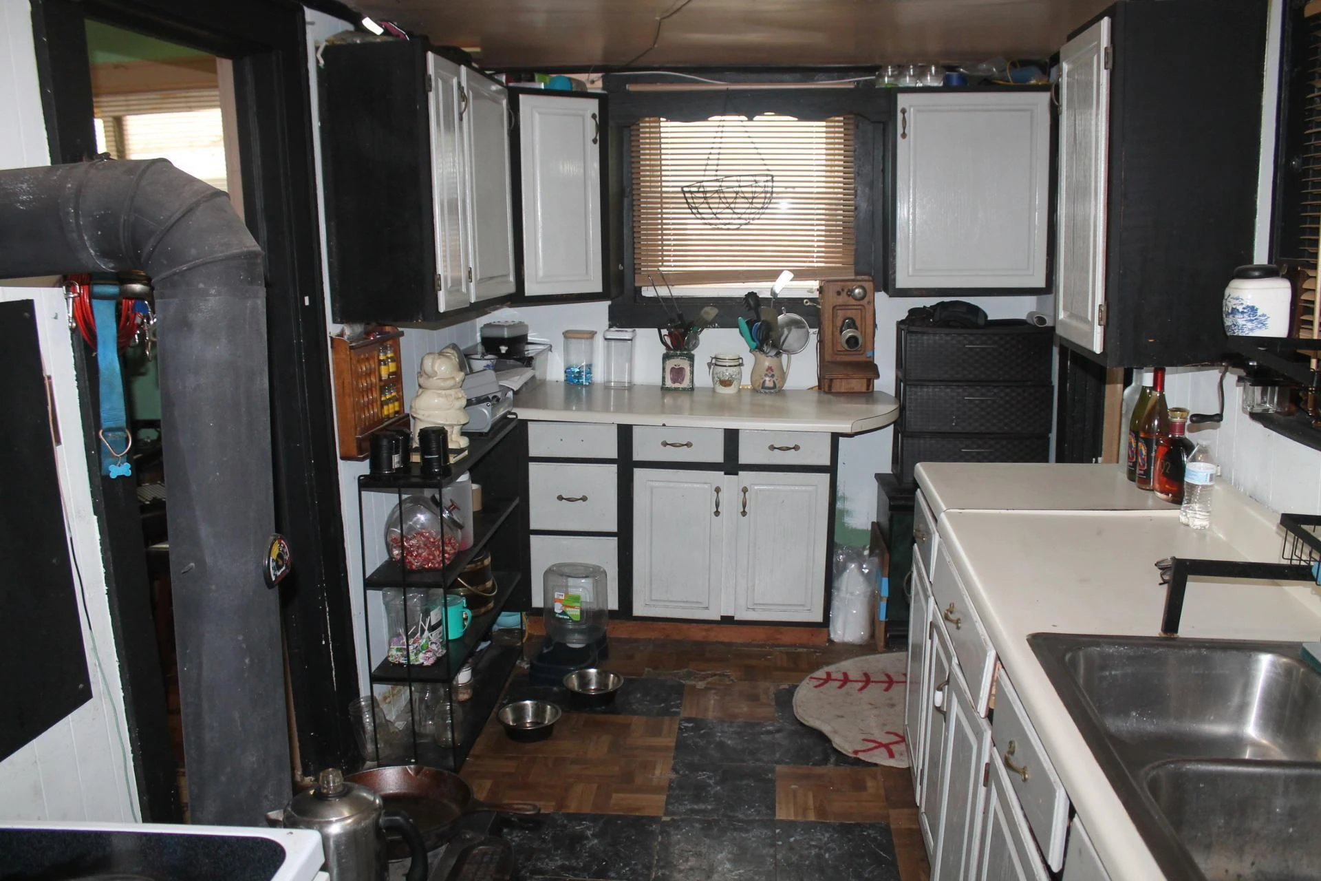 1318 Dale AVE SE - Photo 10