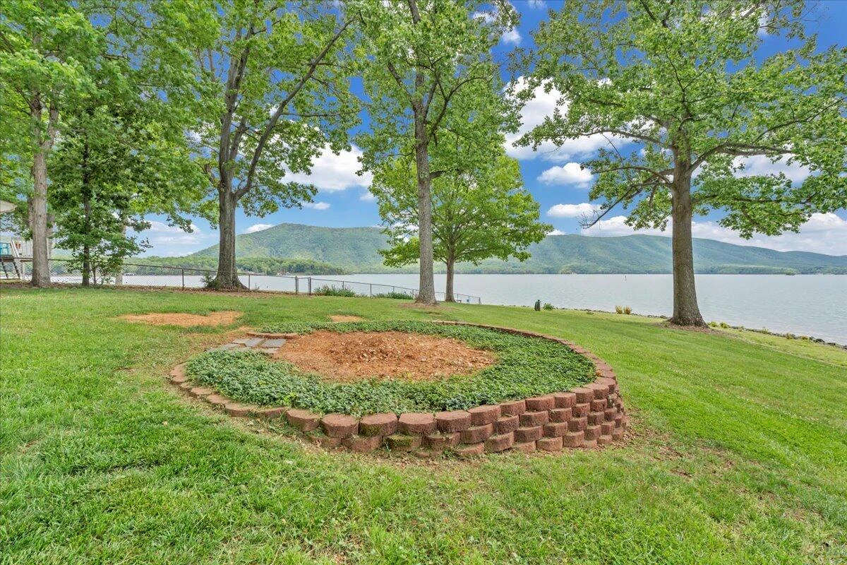 230 Lee DR - Photo 107