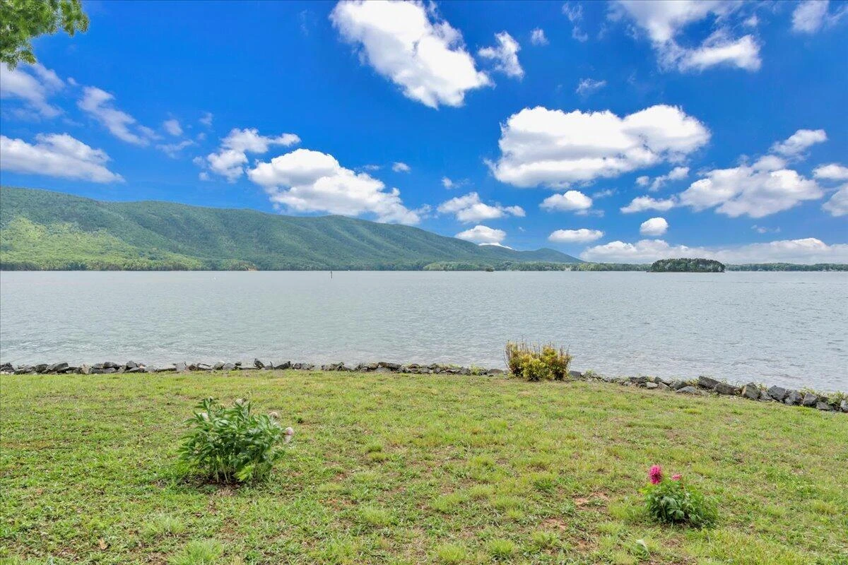 230 Lee DR - Photo 111