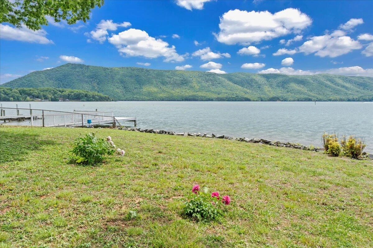 230 Lee DR - Photo 119