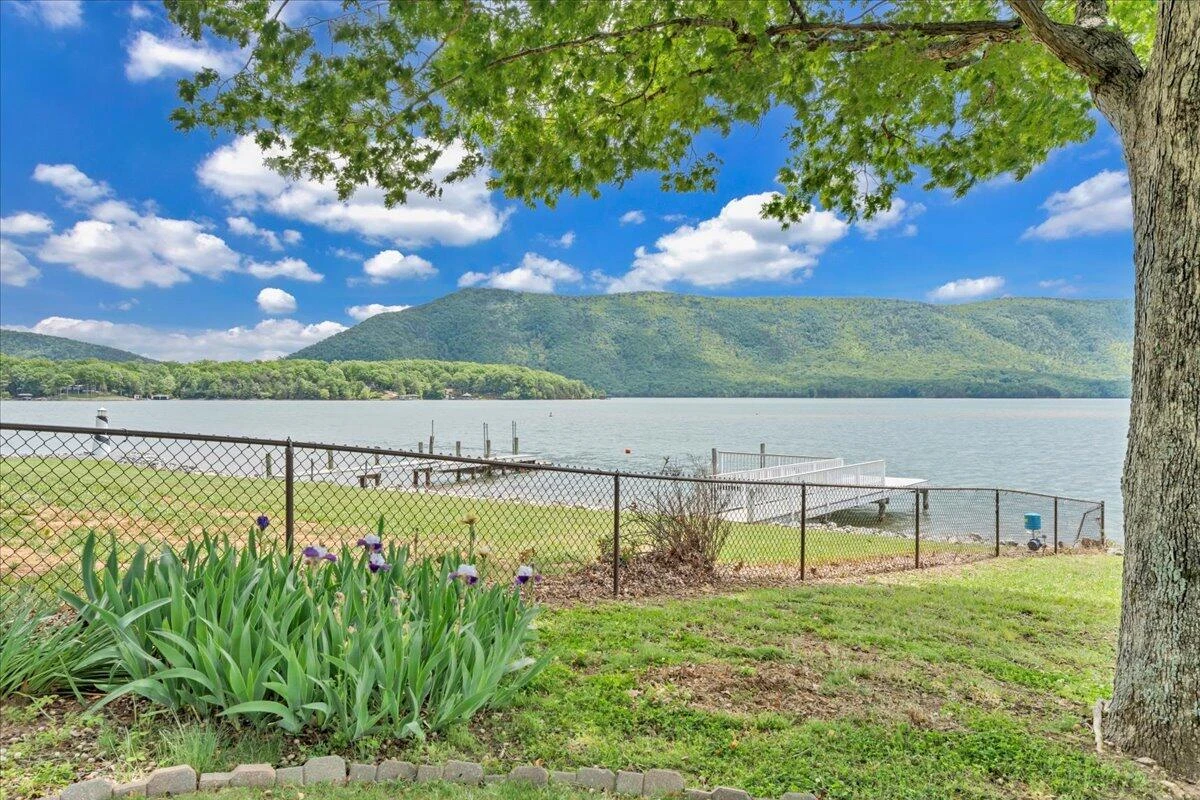 230 Lee DR - Photo 120