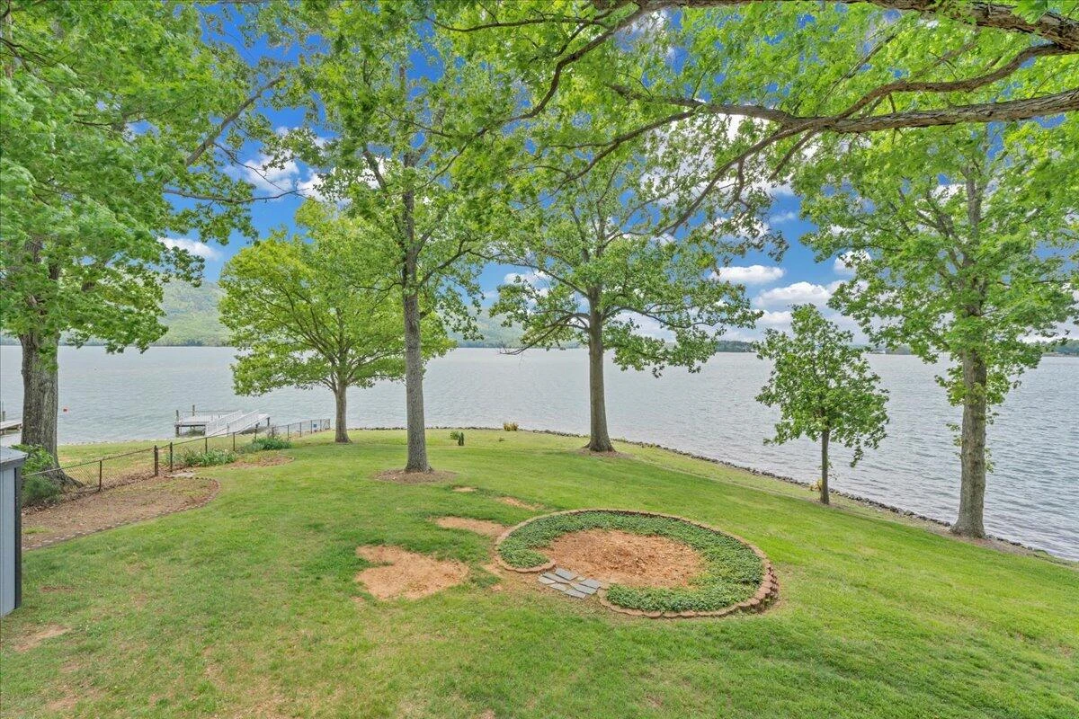 230 Lee DR - Photo 121