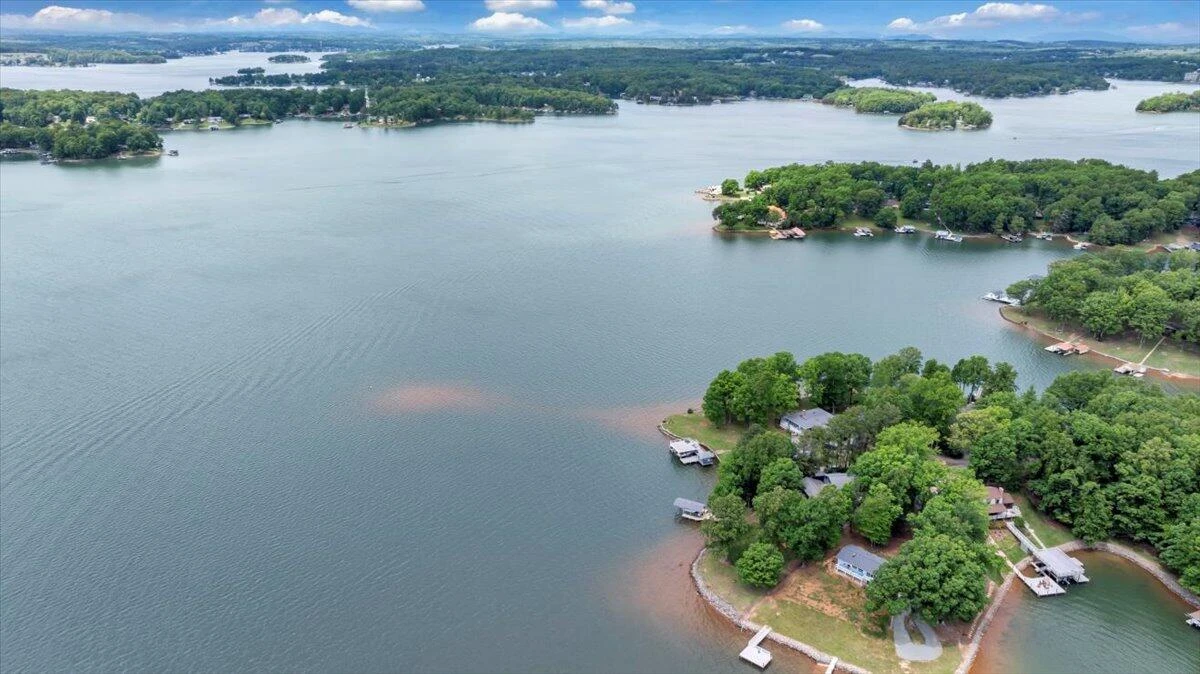 230 Lee DR - Photo 127
