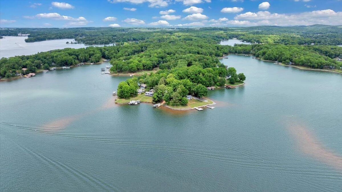230 Lee DR - Photo 142