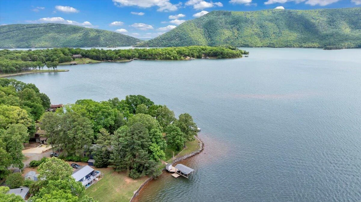 230 Lee DR - Photo 151