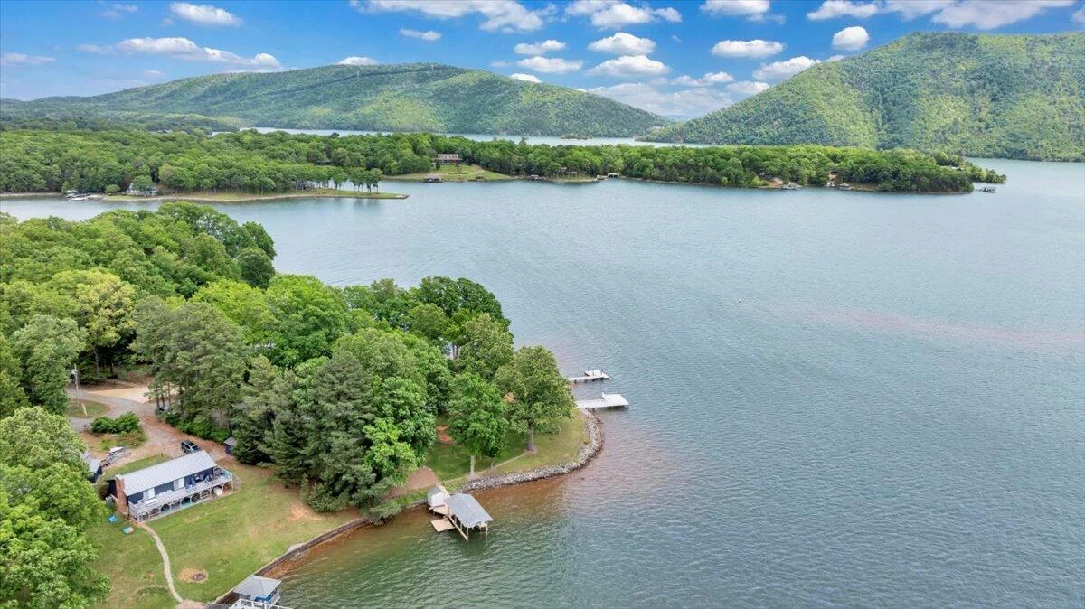 230 Lee DR - Photo 152