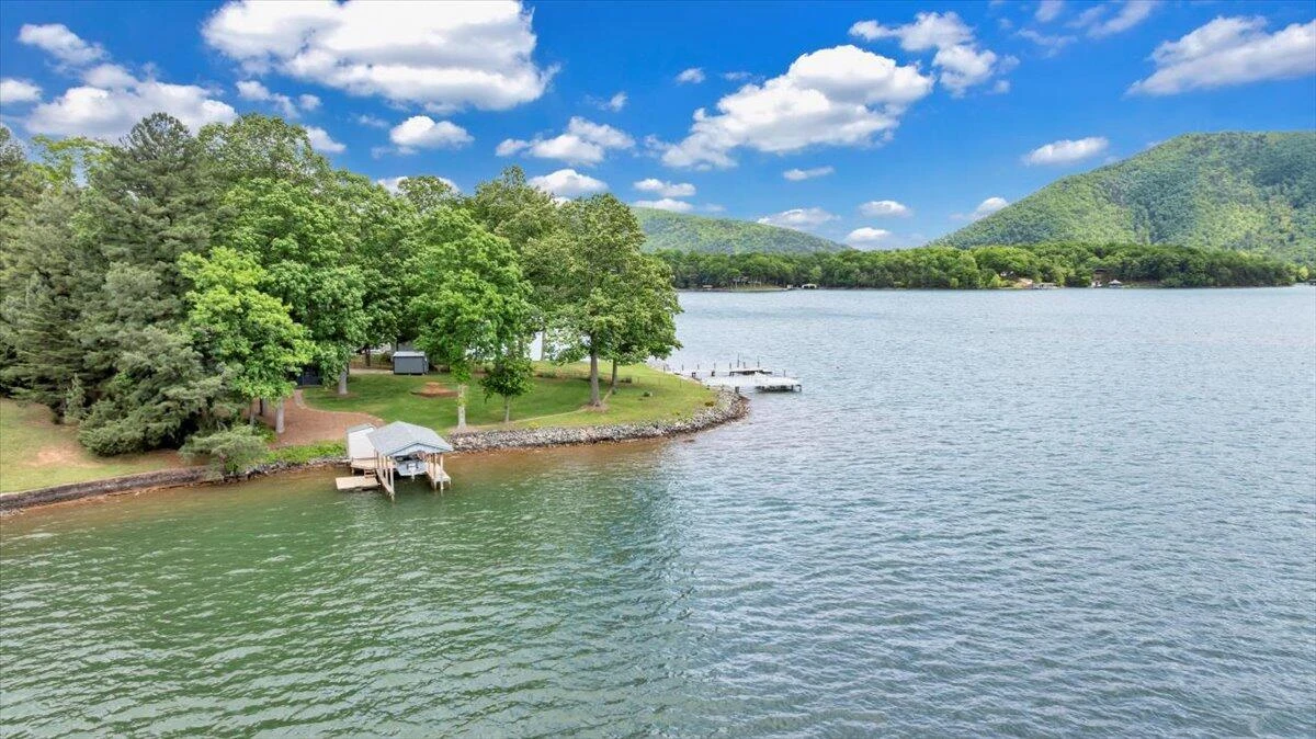 230 Lee DR - Photo 153
