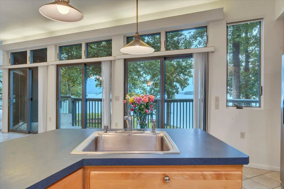 230 Lee DR - Photo 28