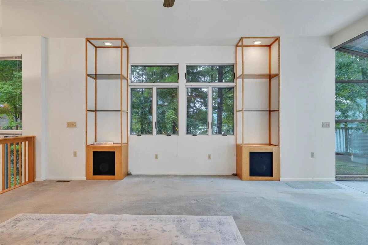 230 Lee DR - Photo 43