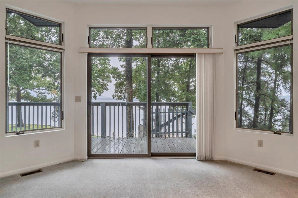 230 Lee DR - Photo 51