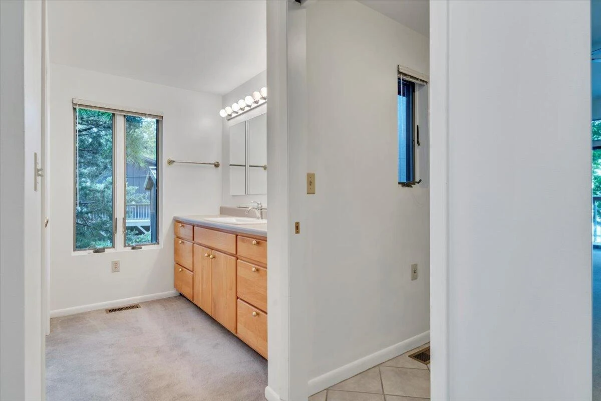 230 Lee DR - Photo 53