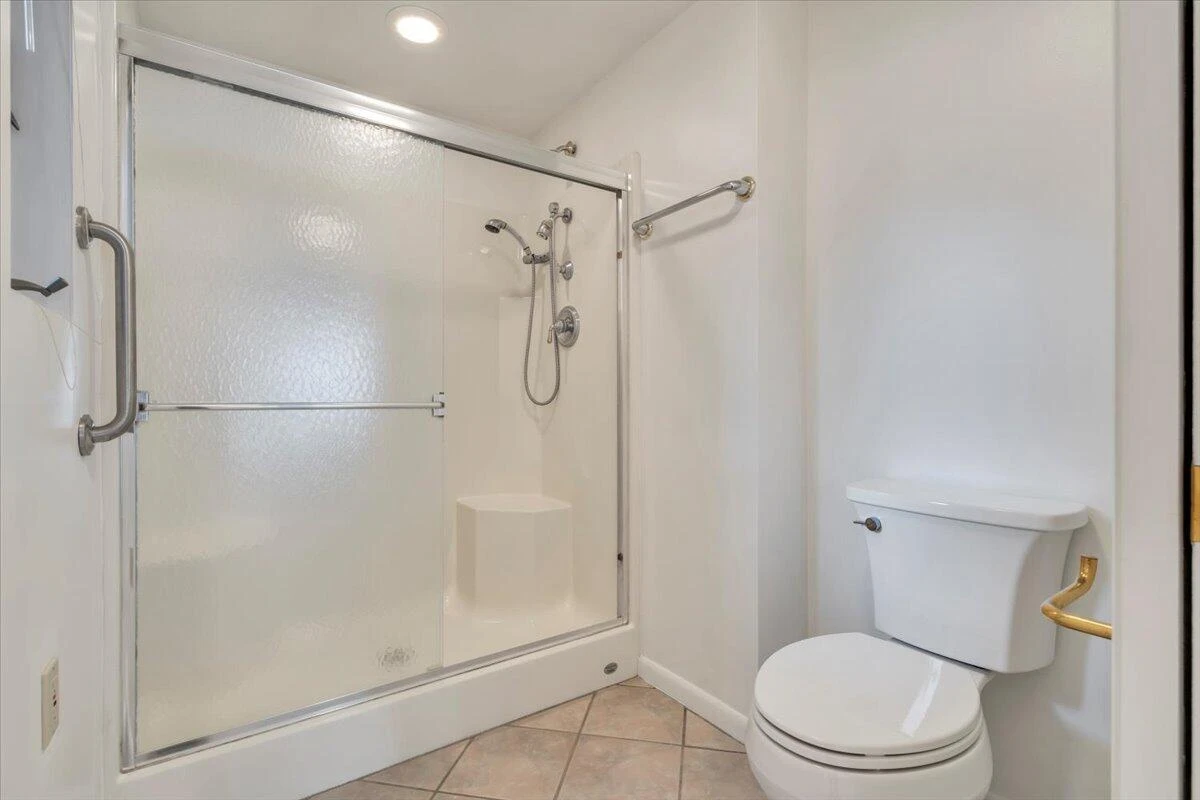 230 Lee DR - Photo 58
