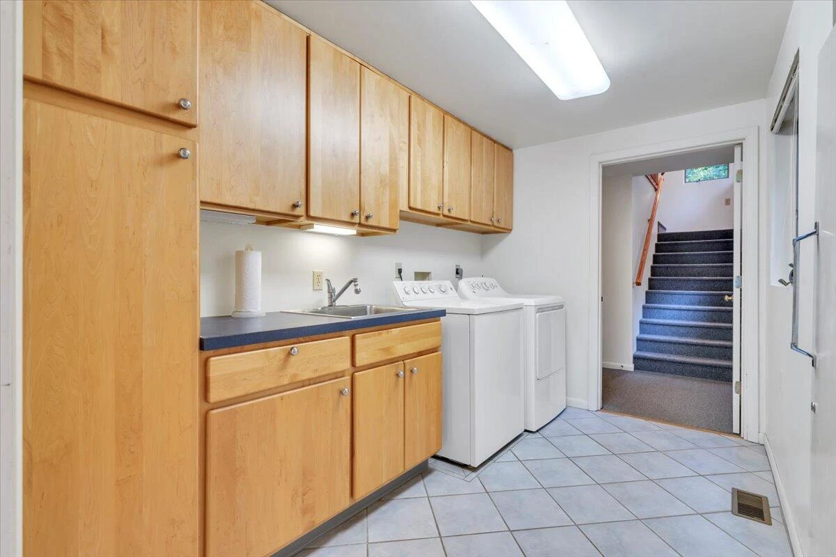 230 Lee DR - Photo 62