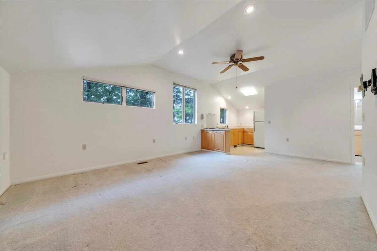 230 Lee DR - Photo 64
