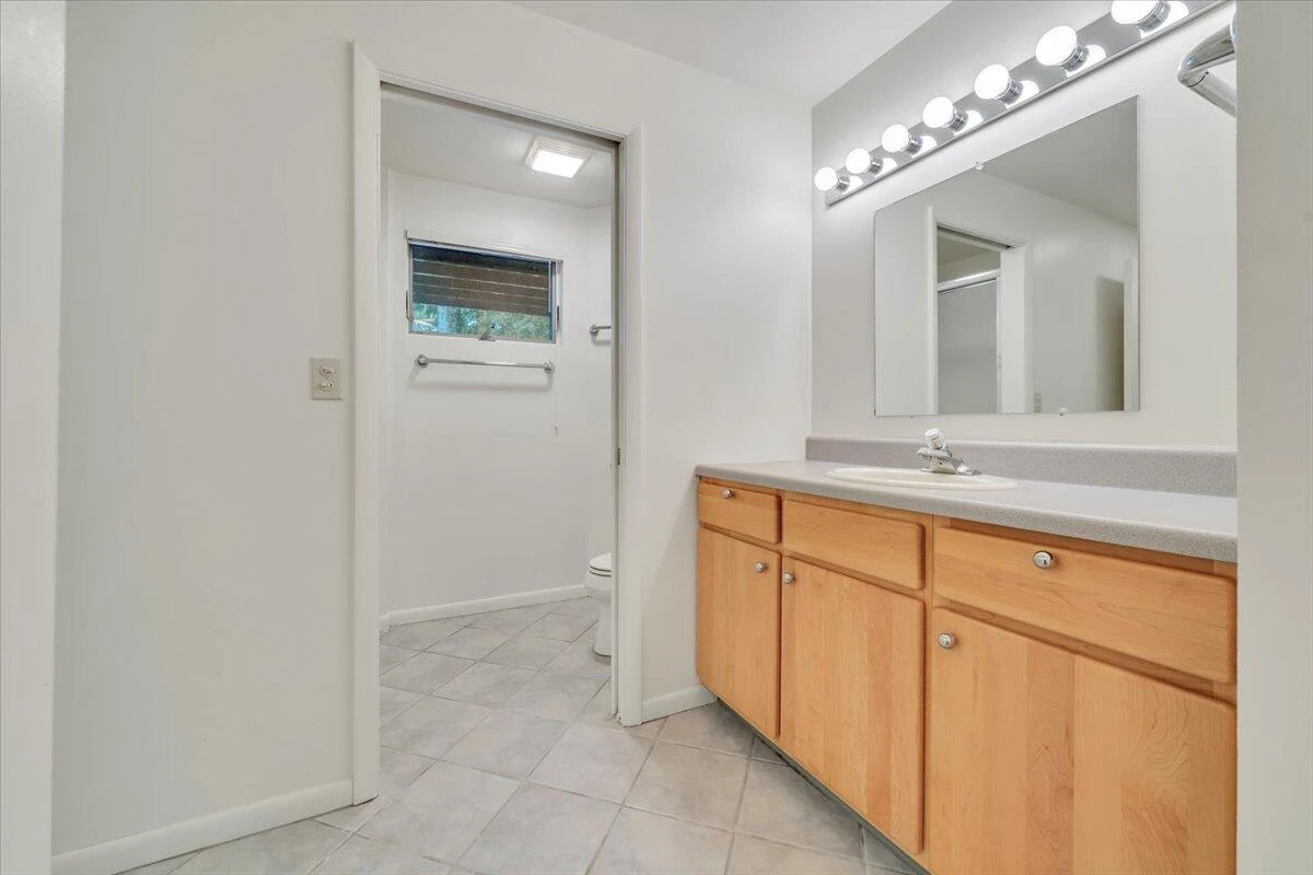 230 Lee DR - Photo 87